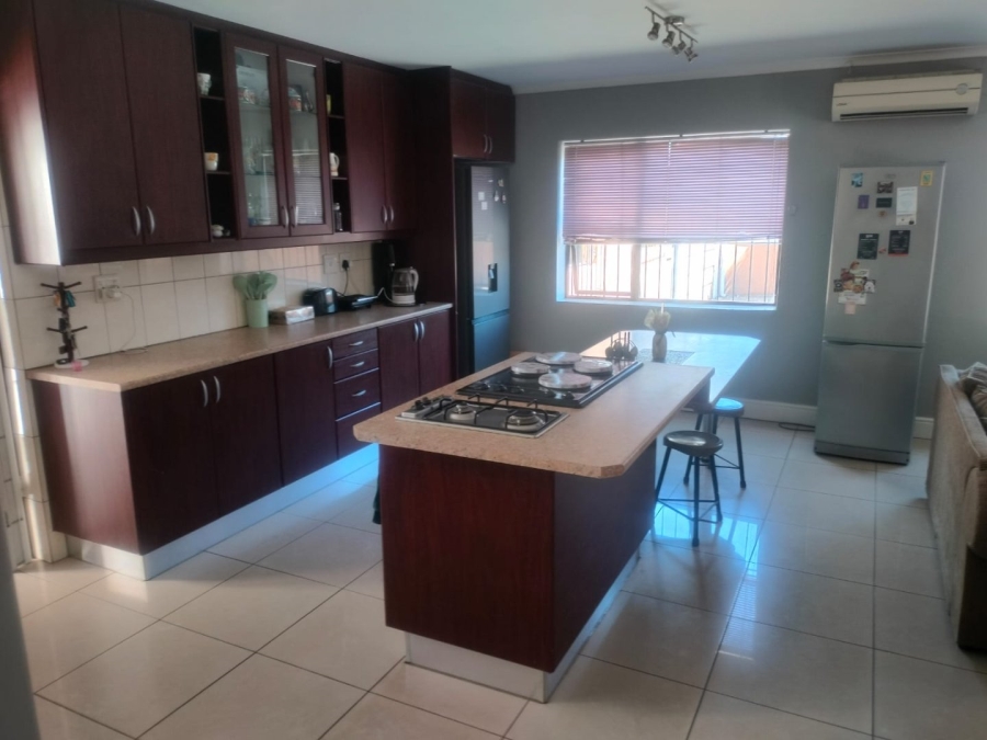 4 Bedroom Property for Sale in Crawford Western Cape